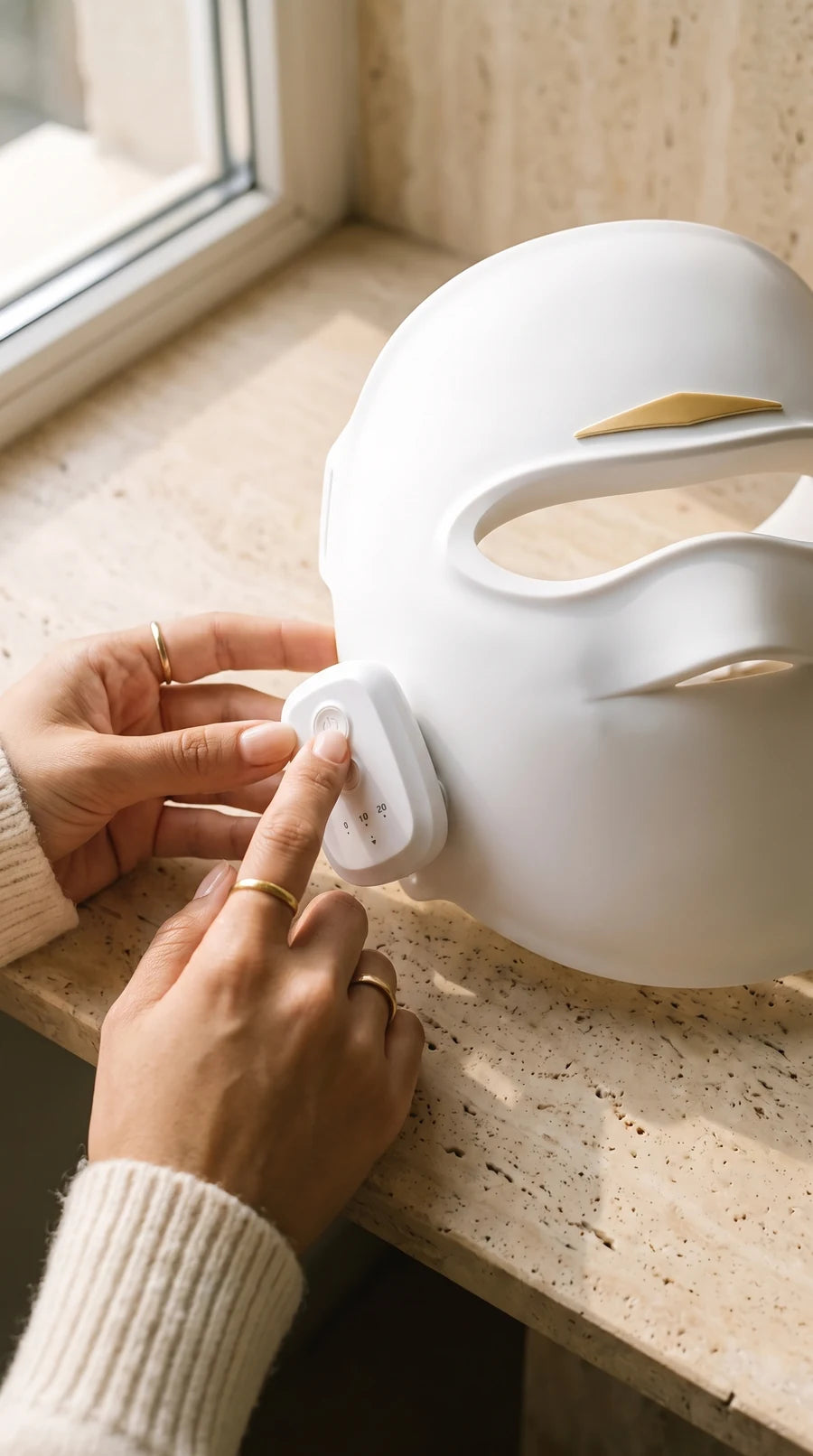 Clipping the controller onto the side of the mask